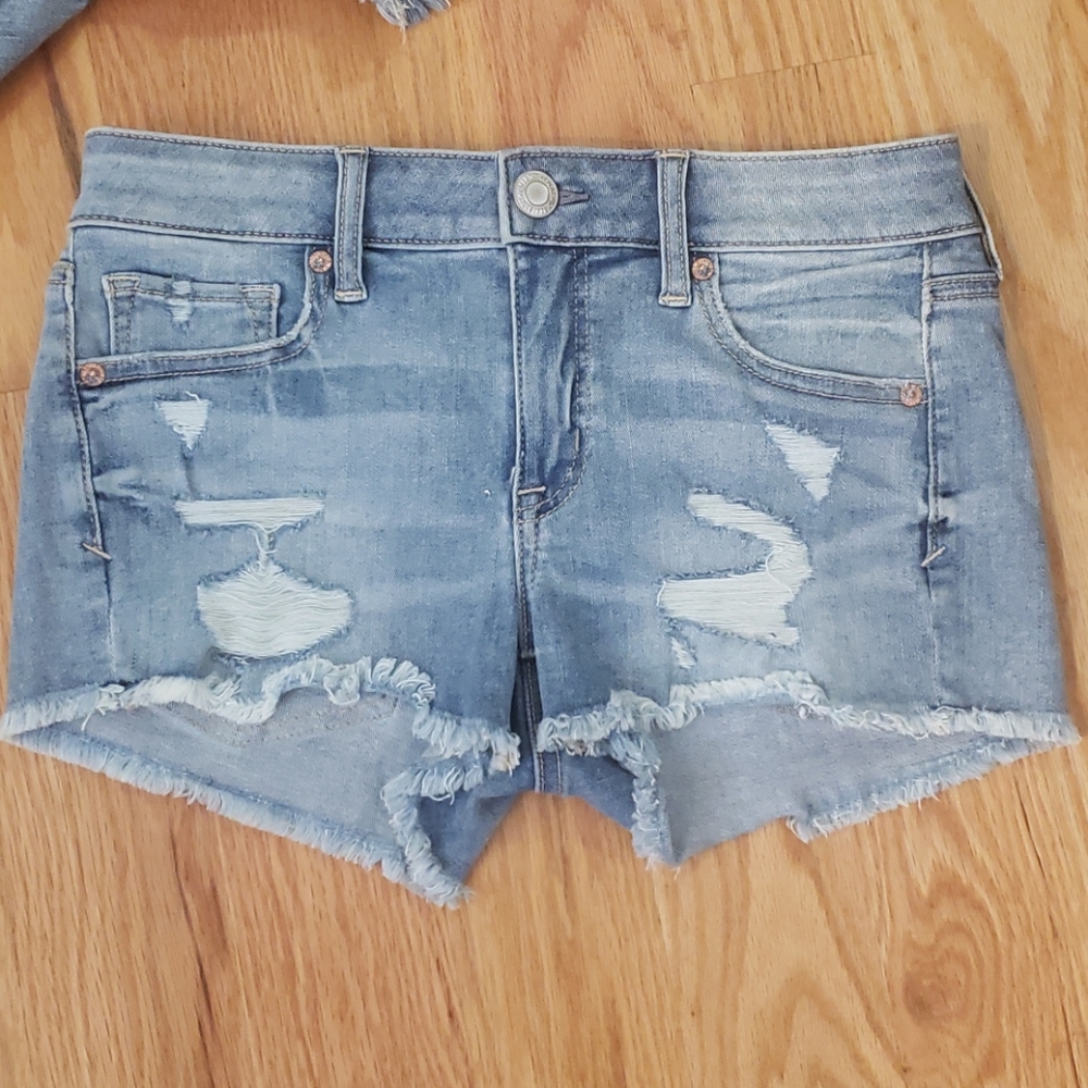 Size 4 ae net shorts